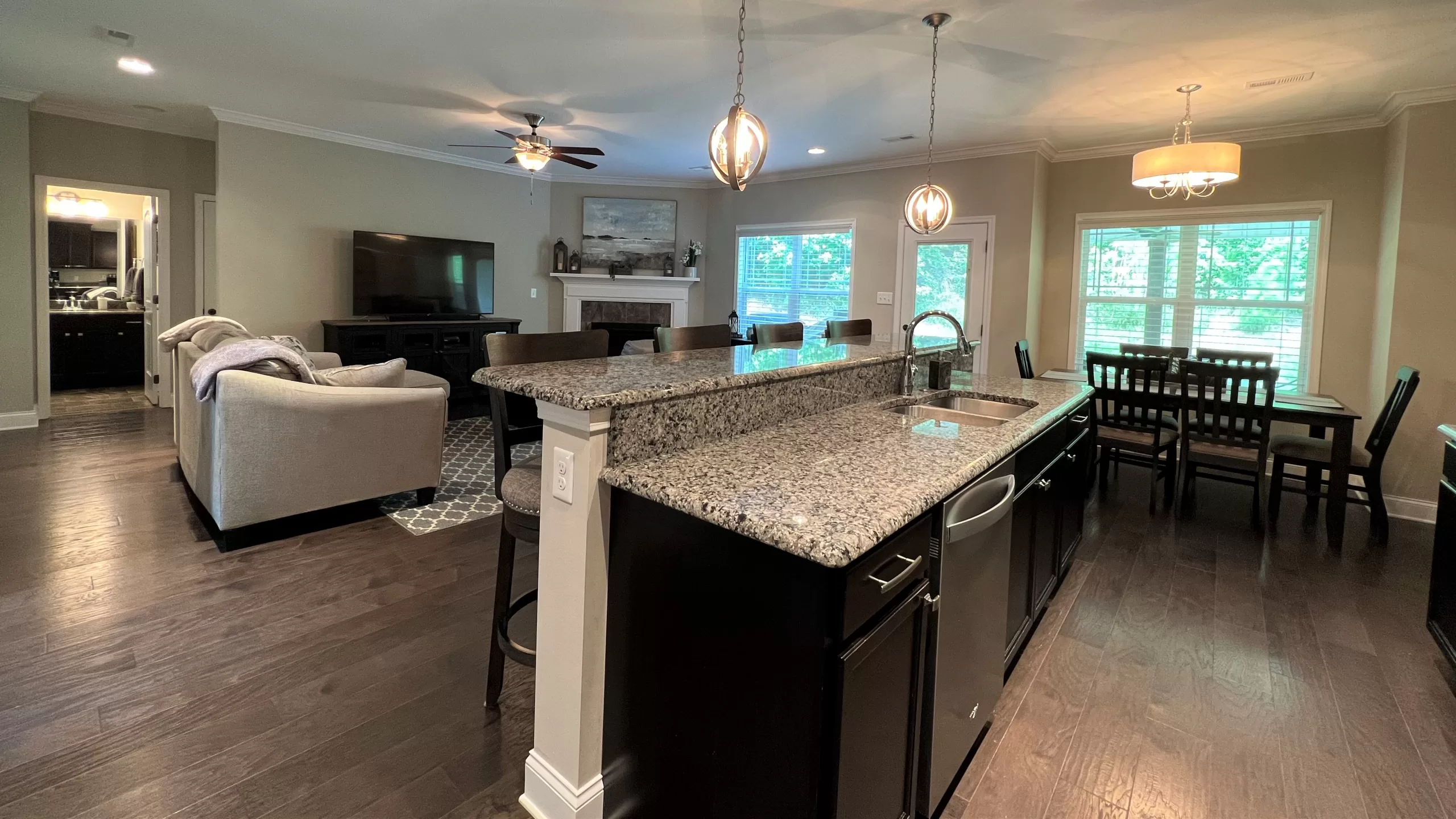 Living room Spencer Ridge